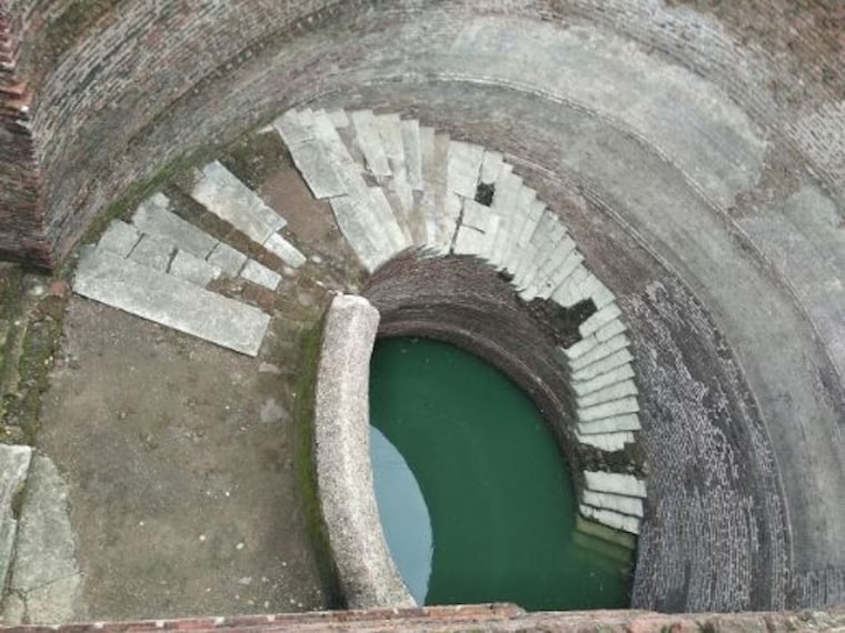 Helical Step Well-4